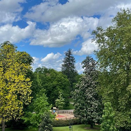 Le Joyau Des Parcs Classe 4 Etoiles Appartement Central Au Calme Avec Terrasse فيشي المظهر الخارجي الصورة