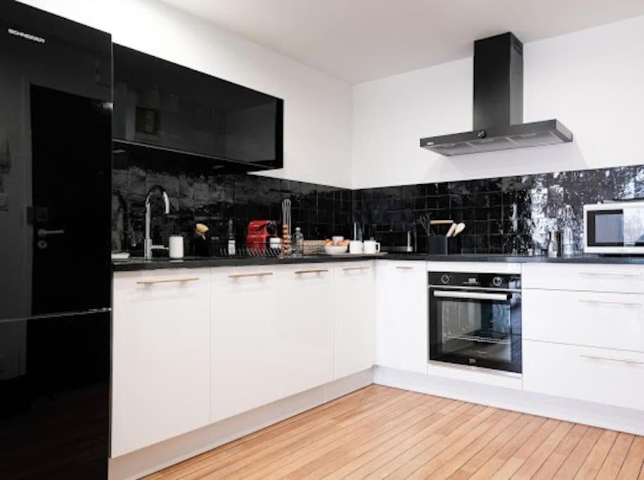 Le Joyau Des Parcs Classe 4 Etoiles Appartement Central Au Calme Avec Terrasse فيشي المظهر الخارجي الصورة